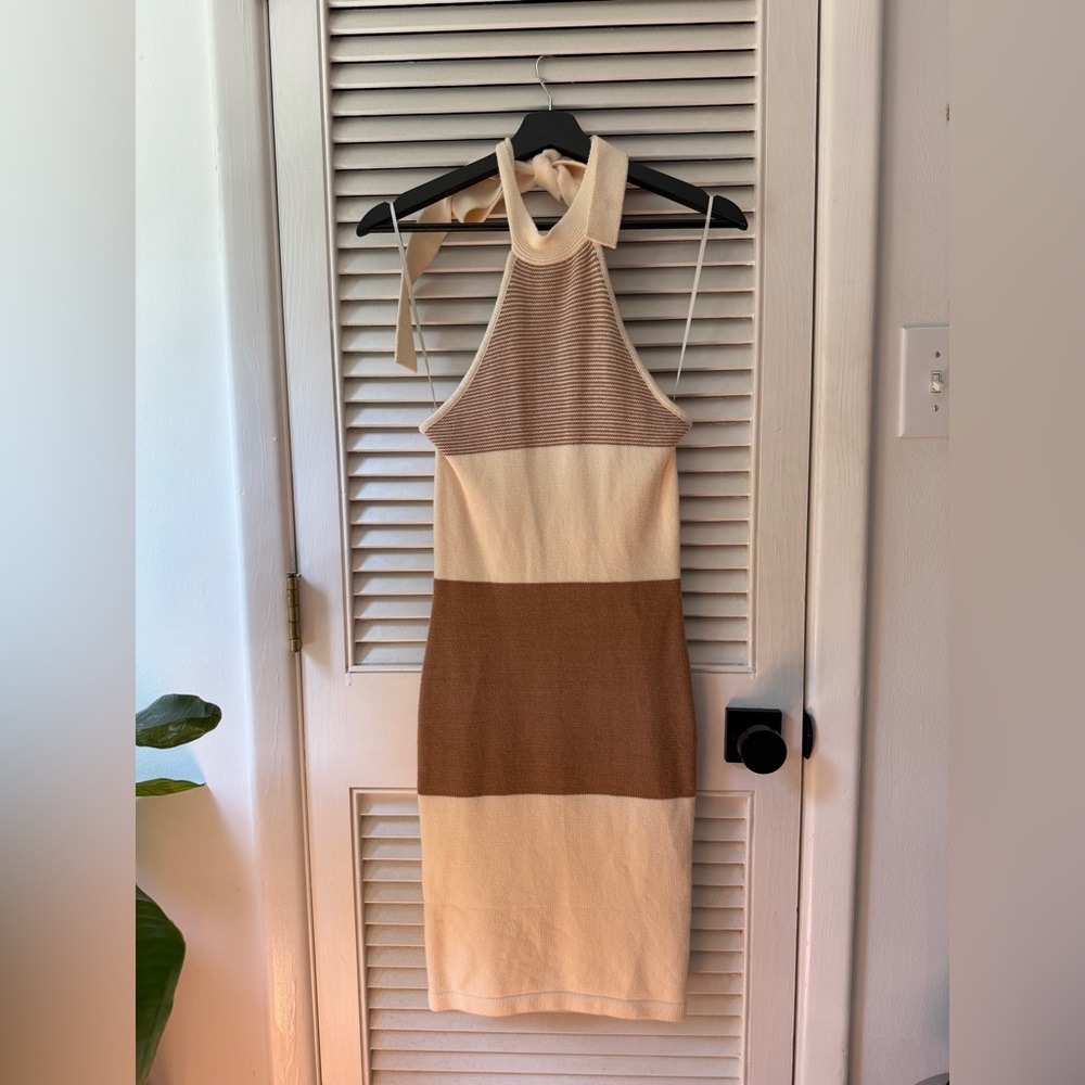 Vestique Backless Halter Dress in Cream and brown